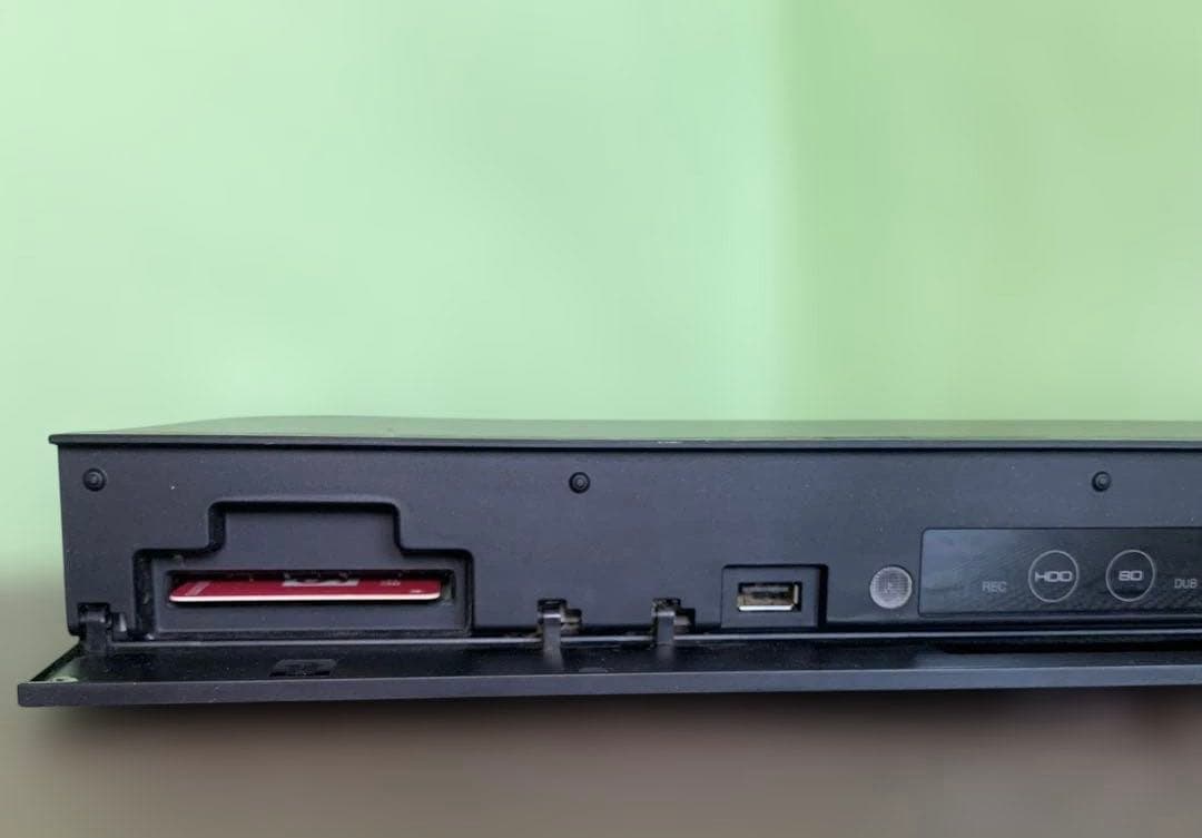 SHARP ブルーレイレコーダ 2B-C105EW1