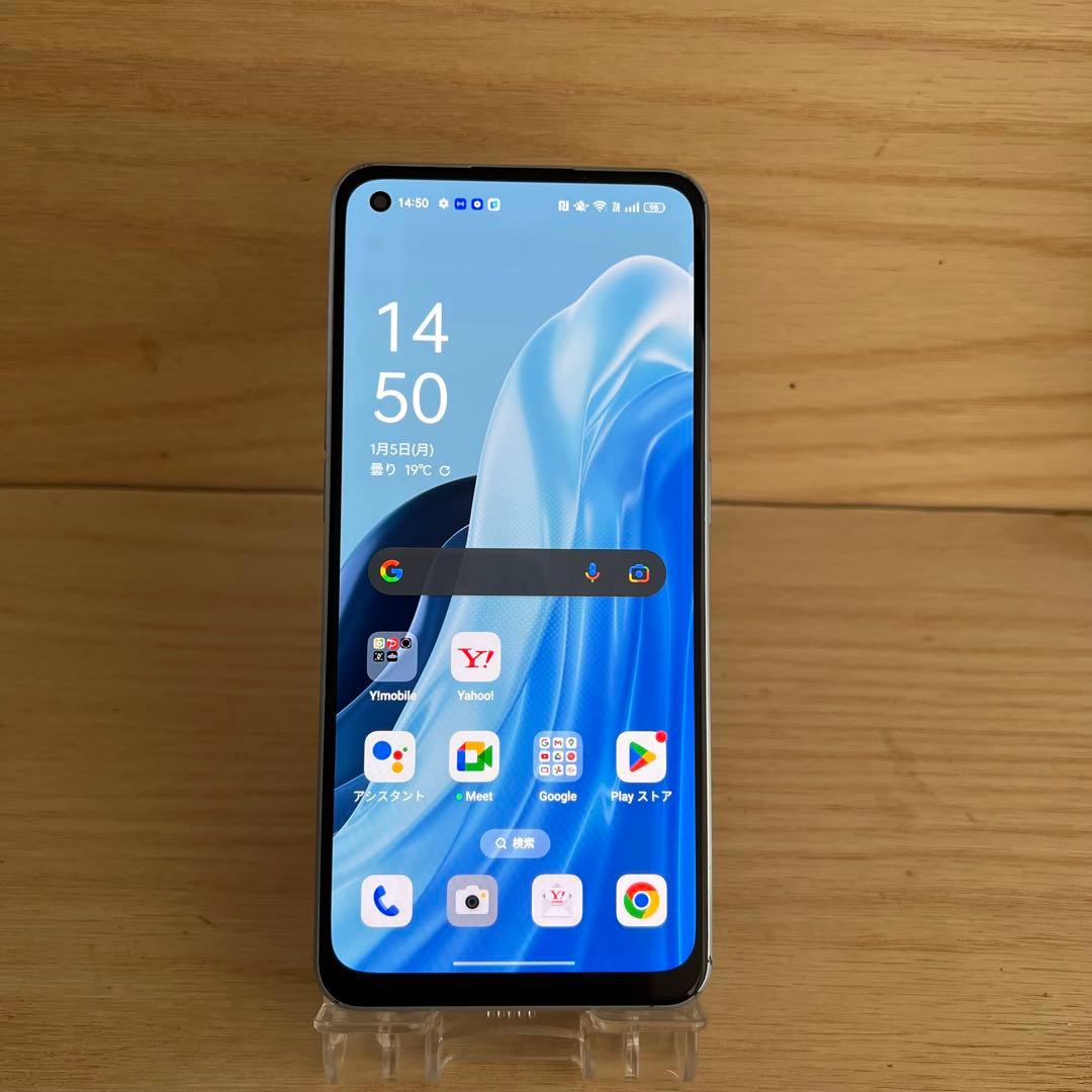 OPPO Reno7 A本体 E30