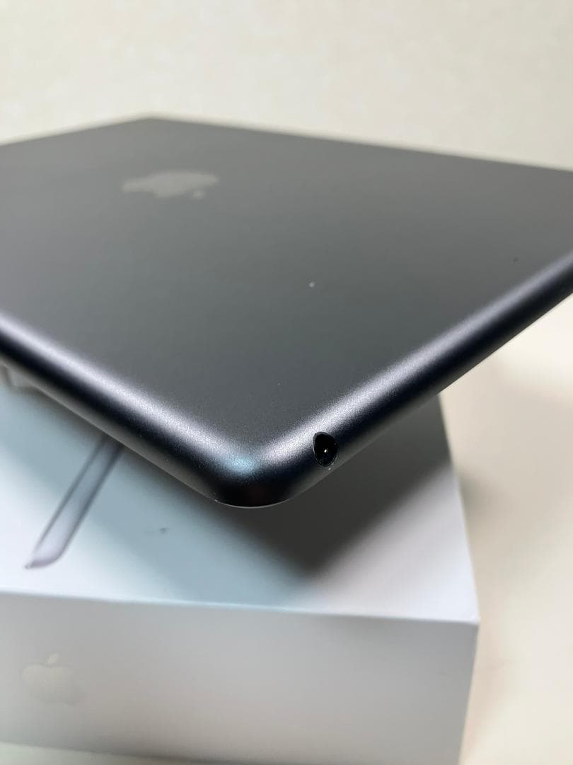 iPad 第9世代　256GB グレー　Wi-Fiモデル カバーガラス付