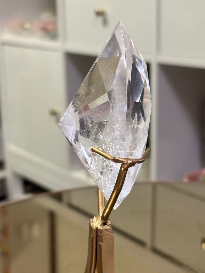 AAAグレード　レムリアンシード　ダイヤモンドファセットカット　台座つき　水晶