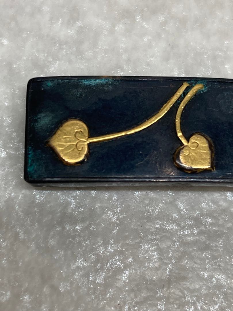 Z）時代物 当時物 金工 帯留 葉っぱ アンティーク　金細工 金属工芸