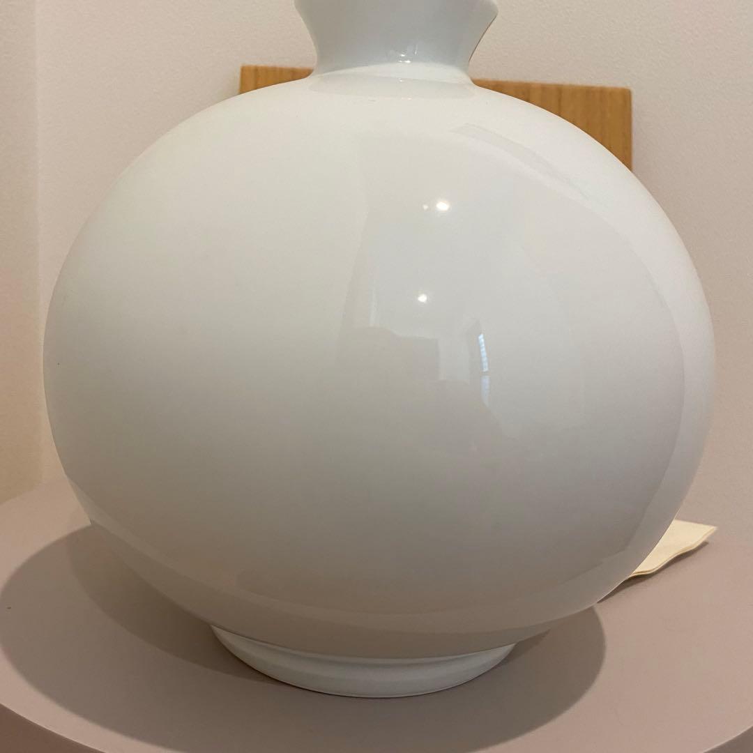 【美品】人間国宝　井上萬二　本人作　白磁丸形　壺　共箱