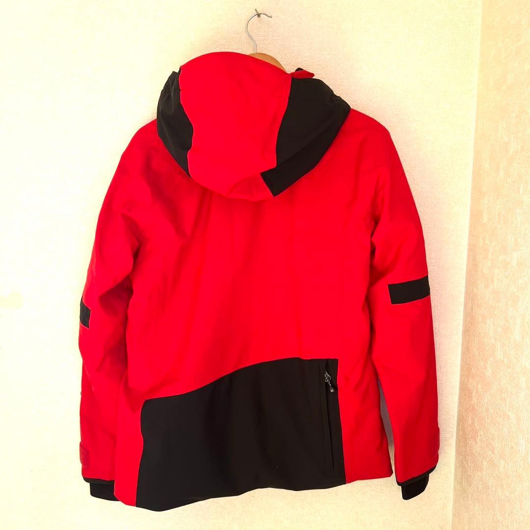 ONYONE オンヨネ スキーウェア S 赤 新品、未使用タグ付