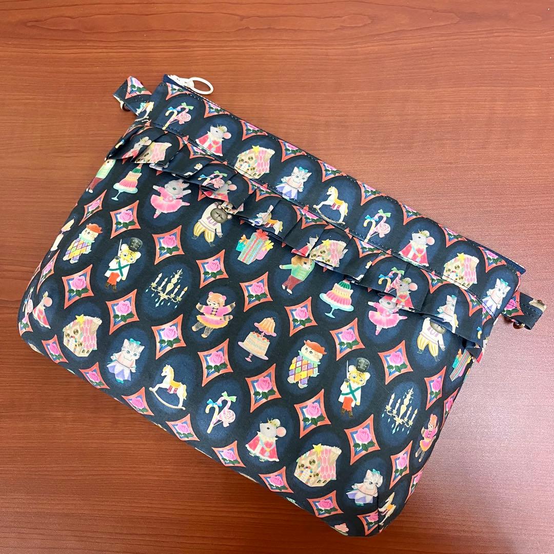 yukiemonハンドメイド　たっぷりフリル30㎝ショルダーバック