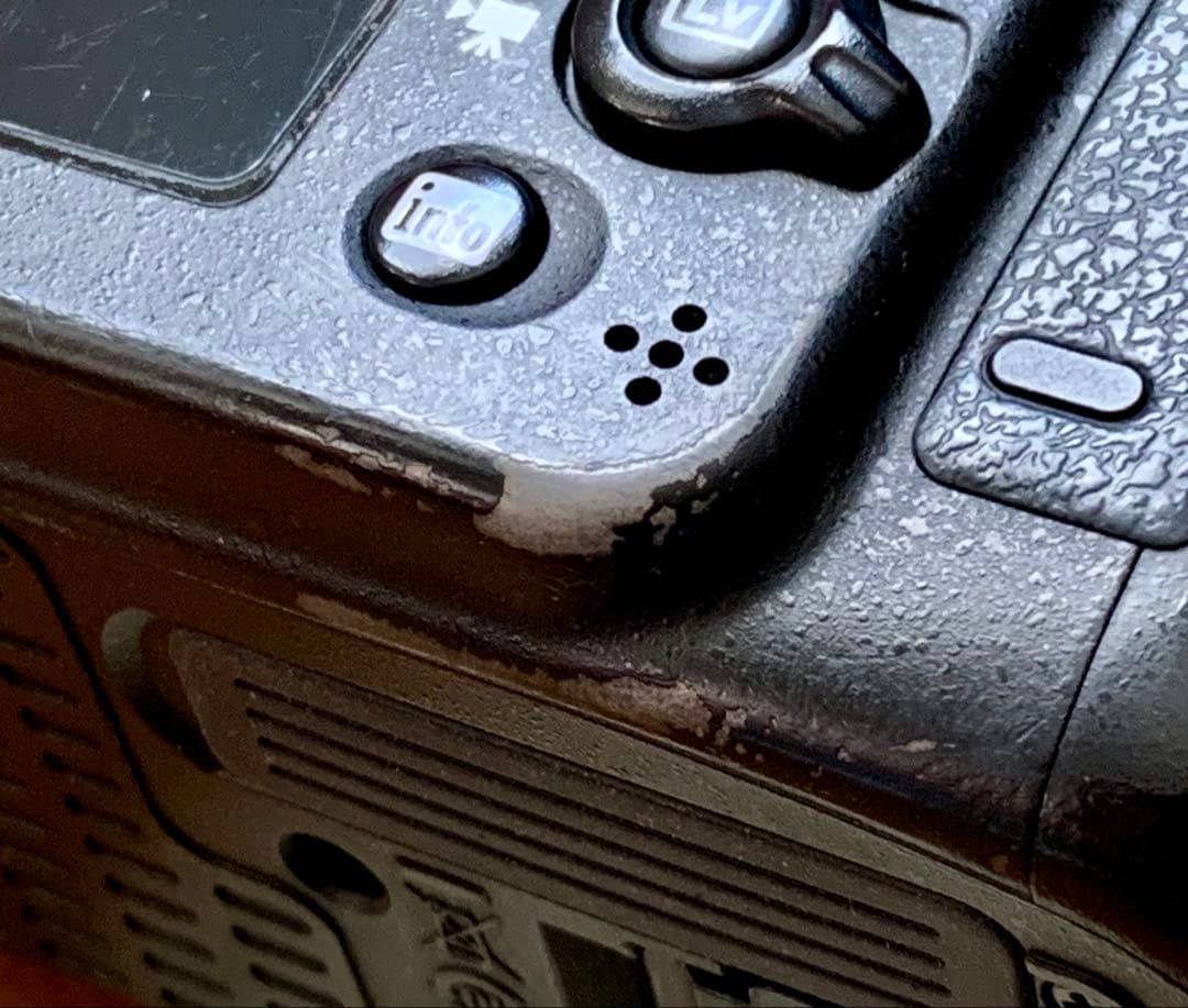 Nikon D7100 ボディ + WU1-s 付属品