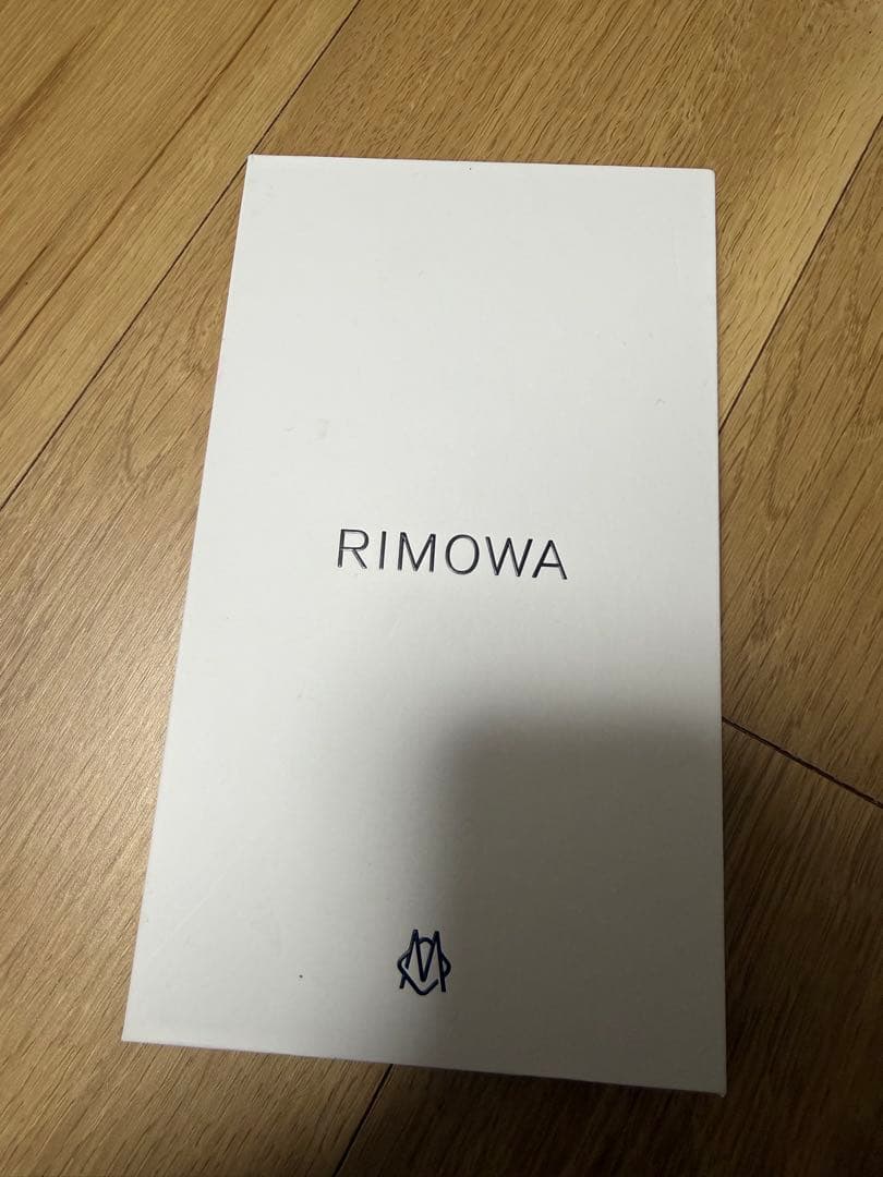 RIMOWA iPhone 15 Pro MAX用ケース アルミニウム