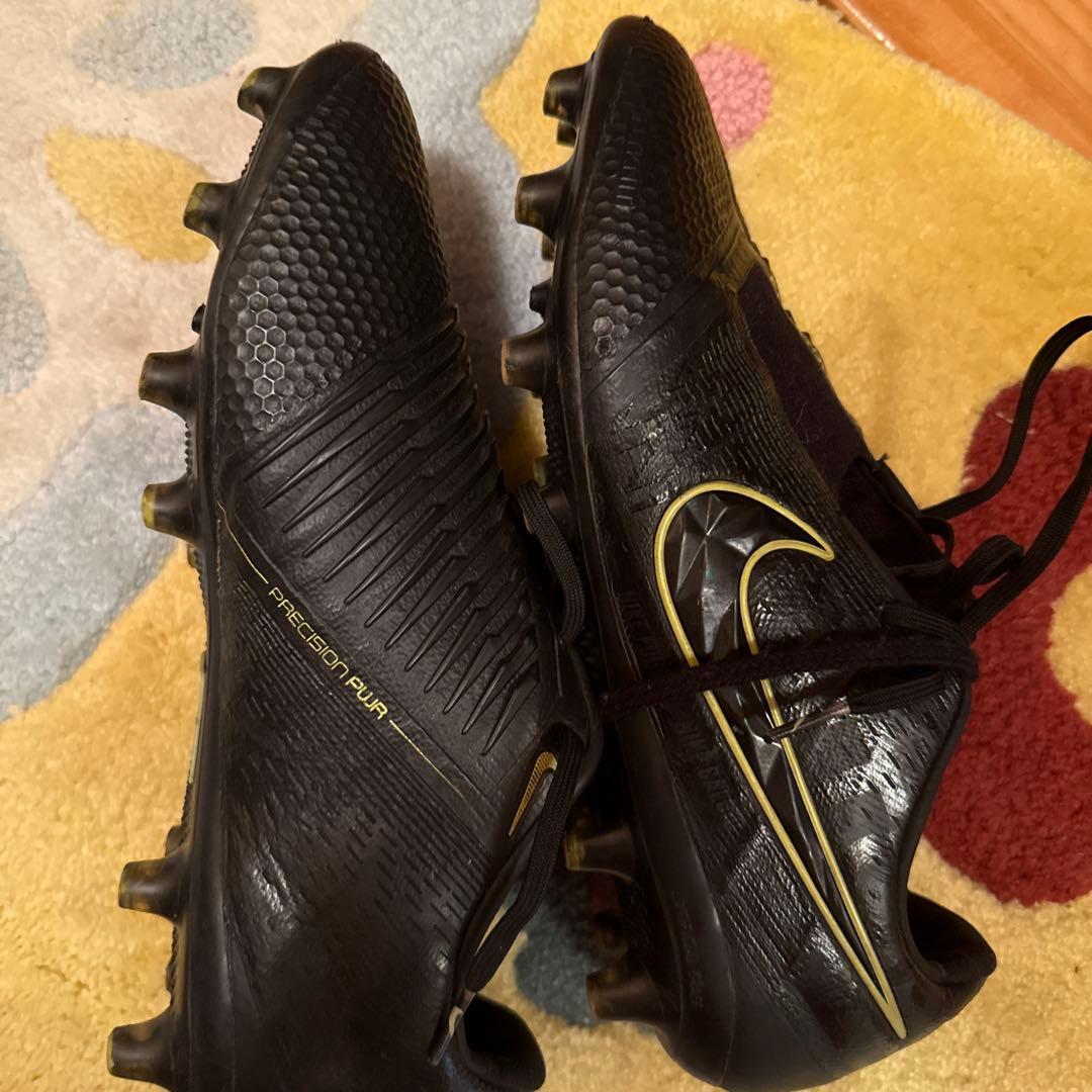 ナイキ　ファントムヴェノム　26㎝