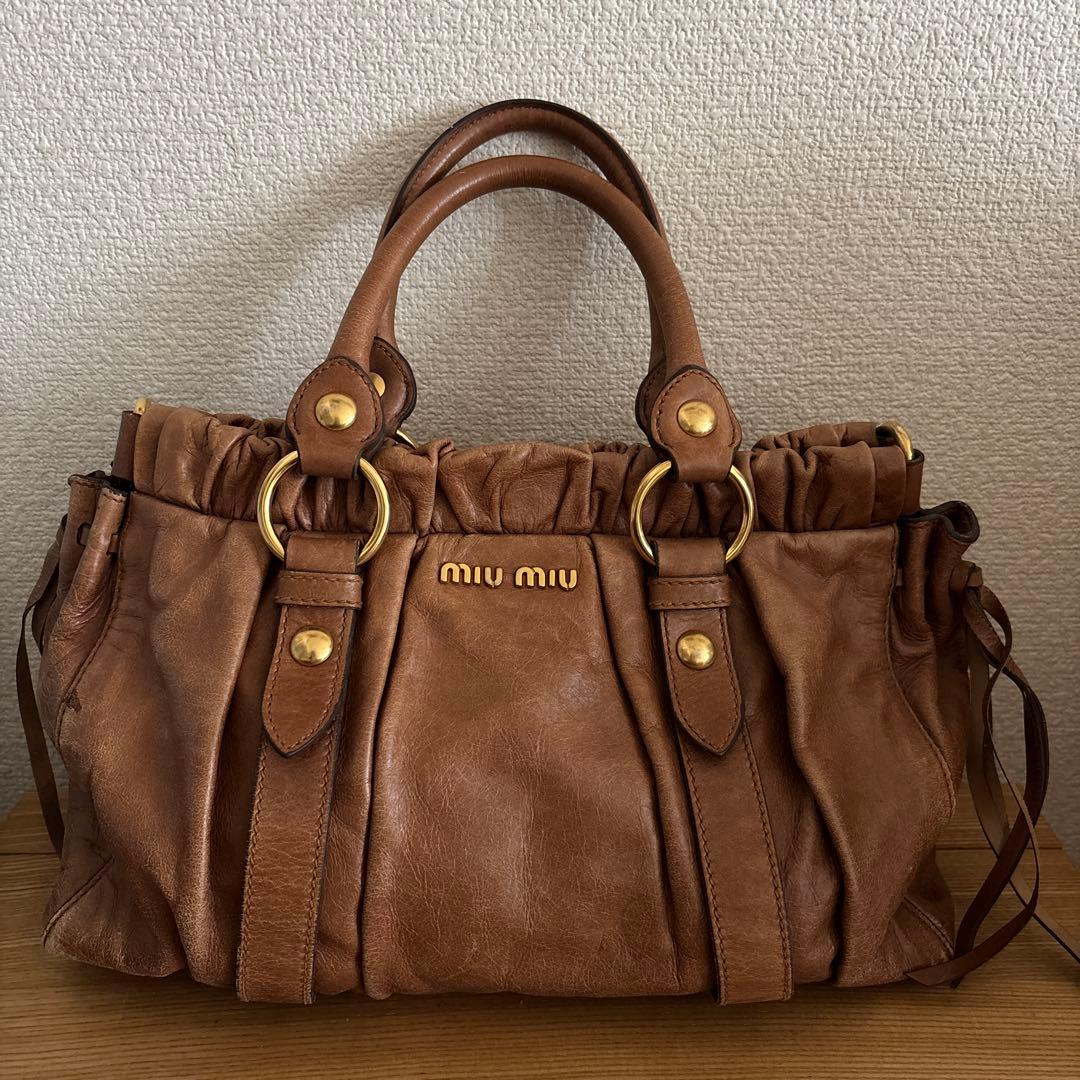 miumiu VITELLO LUX 2way ショルダーバッグ　ブラウン