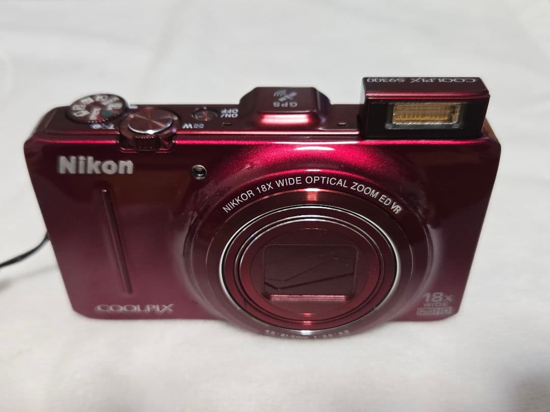 Nikon COOLPIX s9300 本体　バッテリー3個+USB充電器