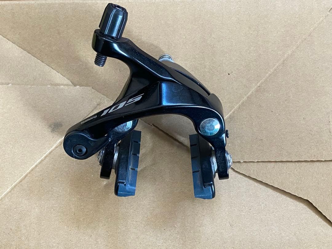 シマノ　ULTEGRA 105 リムブレーキ　シュー付き