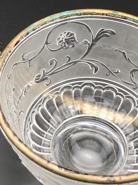 オールドバカラ　ジャポニズム　鳳凰デザインのクリスタル　花器