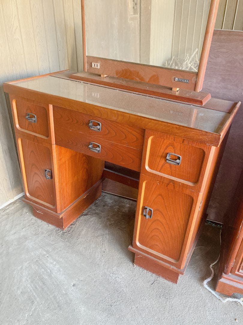 アンティーク　インテリア　OTSUKA家具大塚家具鏡台