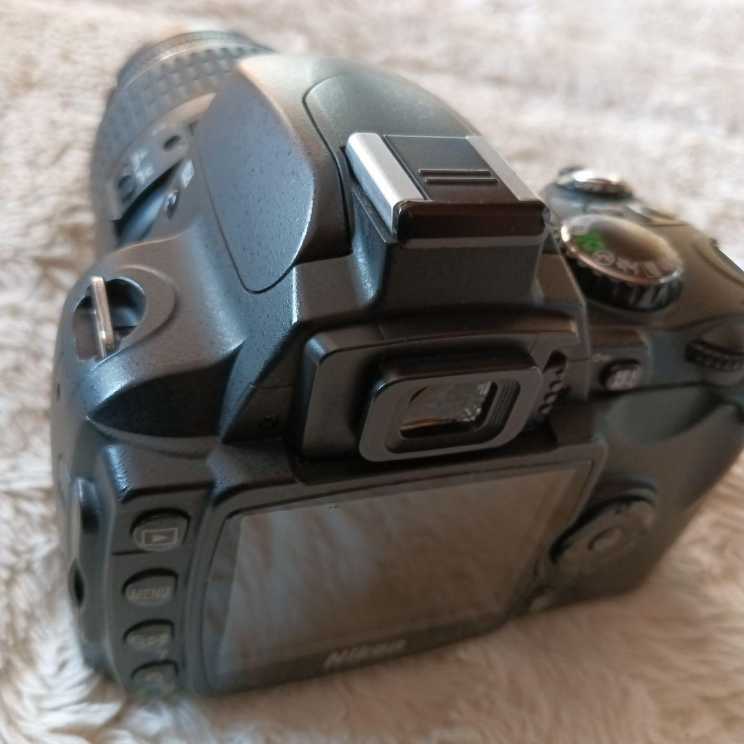 Nikon D40デジタル一眼レフ 18~55ミリ標準ズームカメラセット[美品]