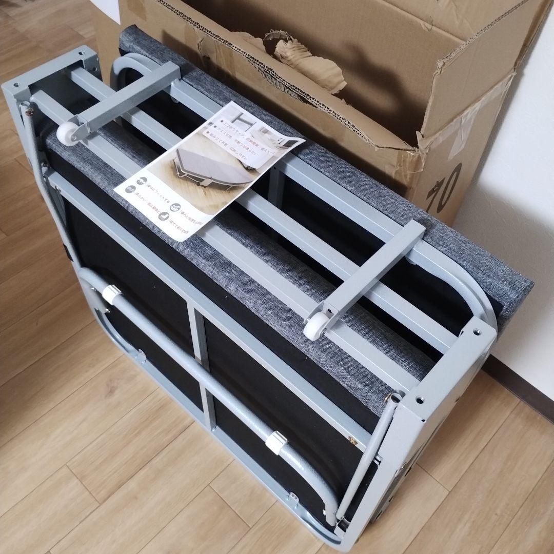 折りたたみベッド シングル キャスター付 200kg耐荷重 　グレー　幅70㎝