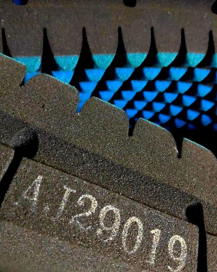 ■稀少展示品■マットレス送料無料■東京西川マットレスAIRエアーＳIハード■