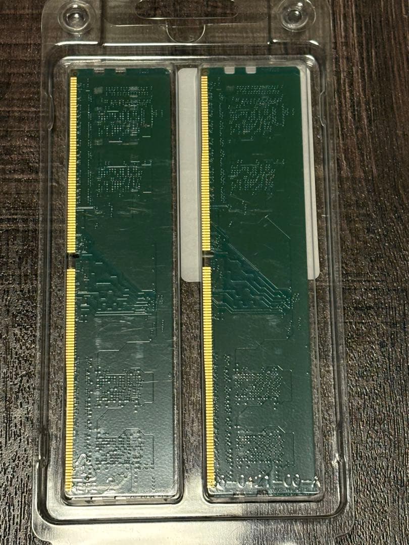 Crucial 16GB DDR4 メモリーキット　8GB✖︎2