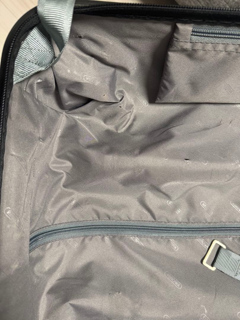 RIMOWA サルサ 35L 2輪 機内持ちサイズ