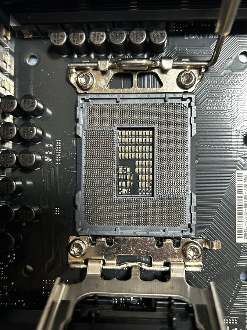 ASUS TUF Gaming B760M-PLUS D4 マザーボード