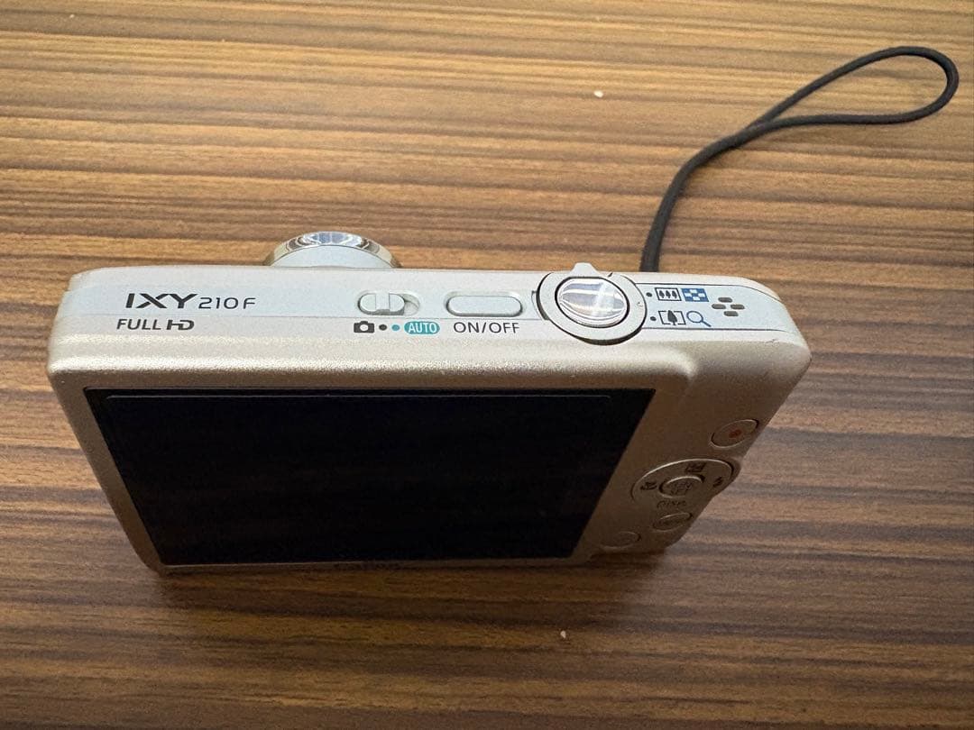 Canon IXY 210F コンパクトデジタルカメラ ジャンク