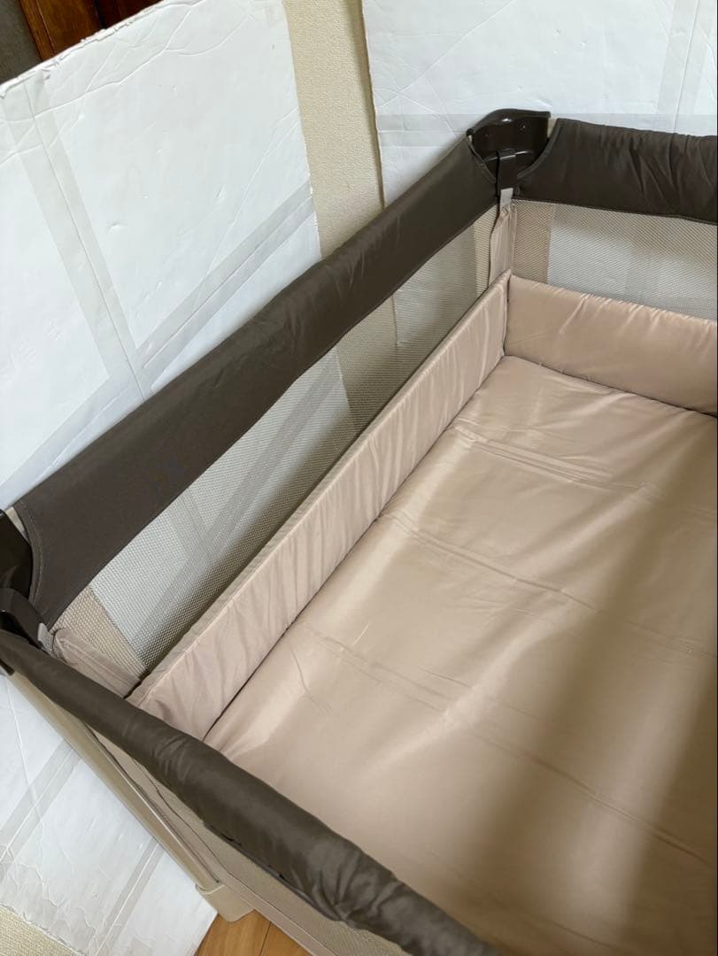 アップリカ　Aprica 折り畳み ベビーベッド ココネル ブラウン