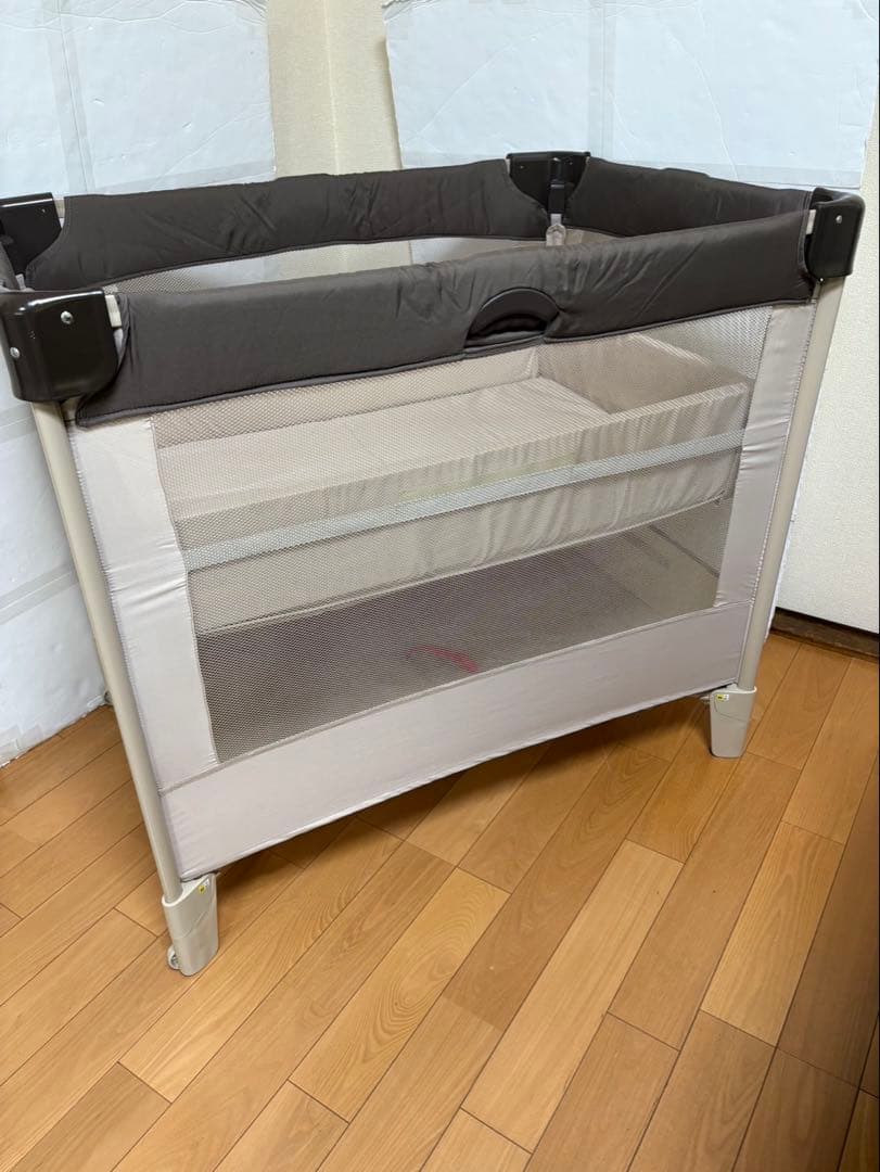 アップリカ　Aprica 折り畳み ベビーベッド ココネル ブラウン