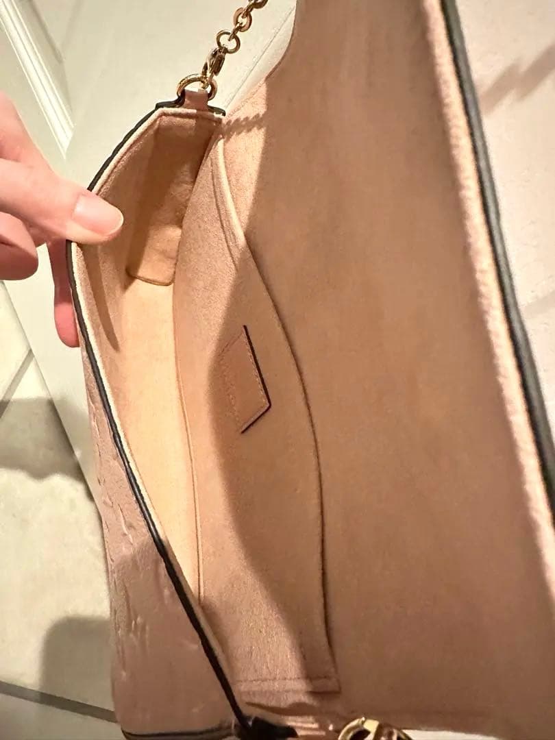 音ちゅんさまルイヴィトン ポシェットフェリシー ローズプードル