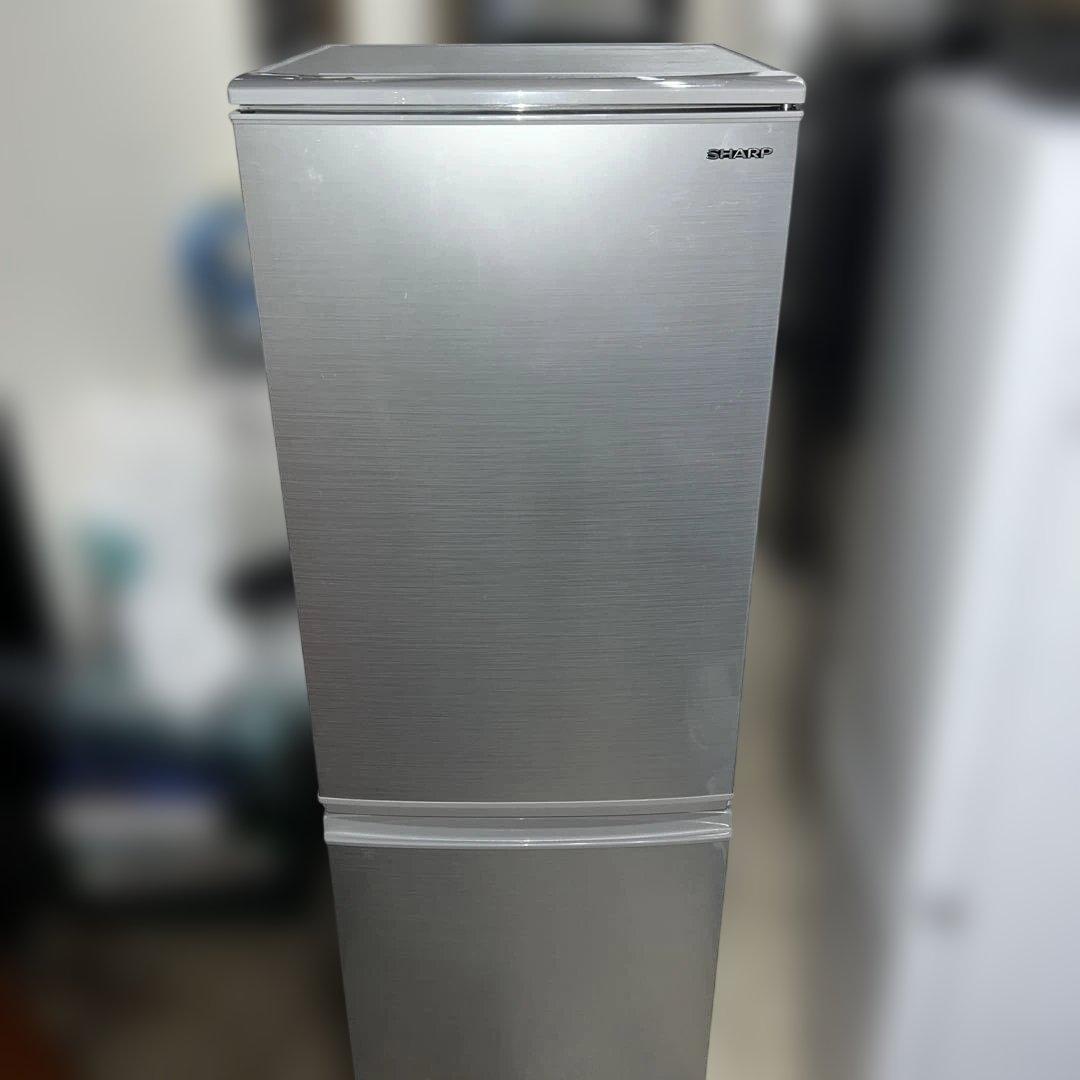 ⭐︎極美品SHARP シャープ 冷蔵庫/2019年製/左右扉付け替え自在/167L