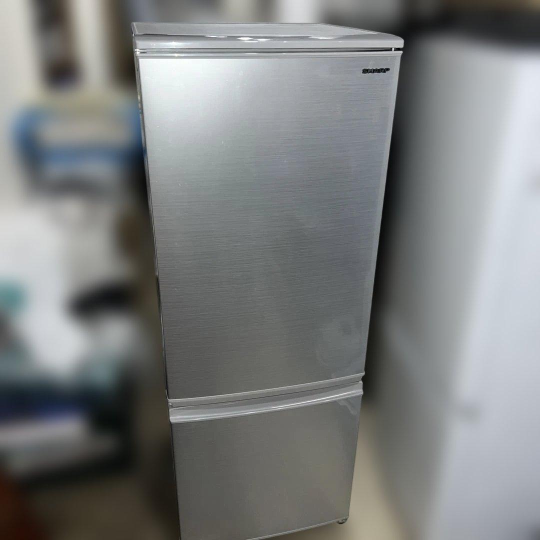 ⭐︎極美品SHARP シャープ 冷蔵庫/2019年製/左右扉付け替え自在/167L