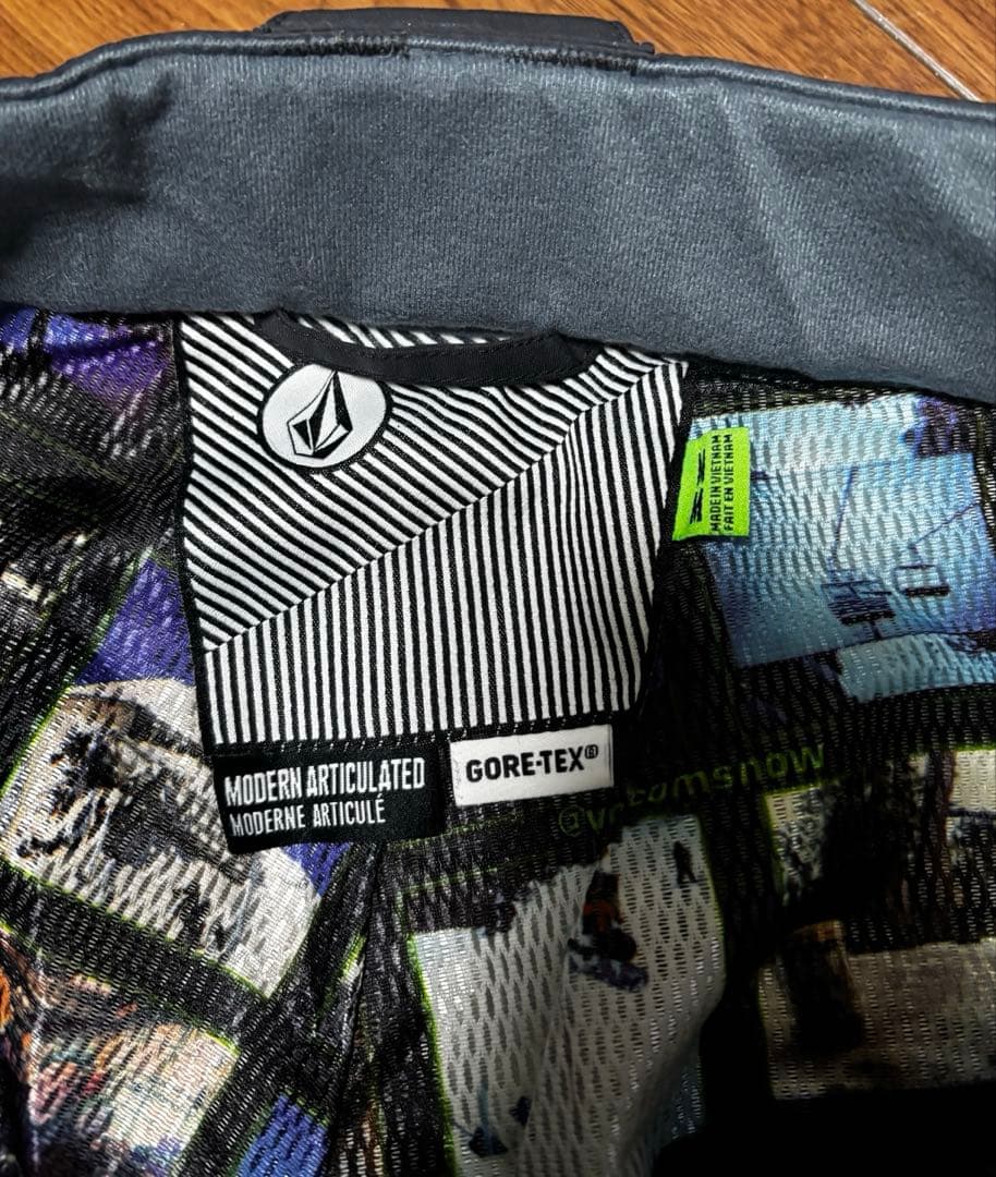 ボルコム　ゴアテックス　スノーボード　パンツ　Mサイズ