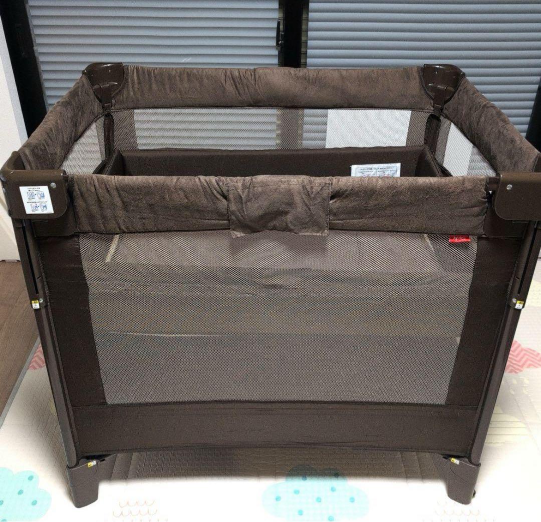 美品！ココネルエアープラス　アップリカ　ブラウン チョコレート　ベビーベッド