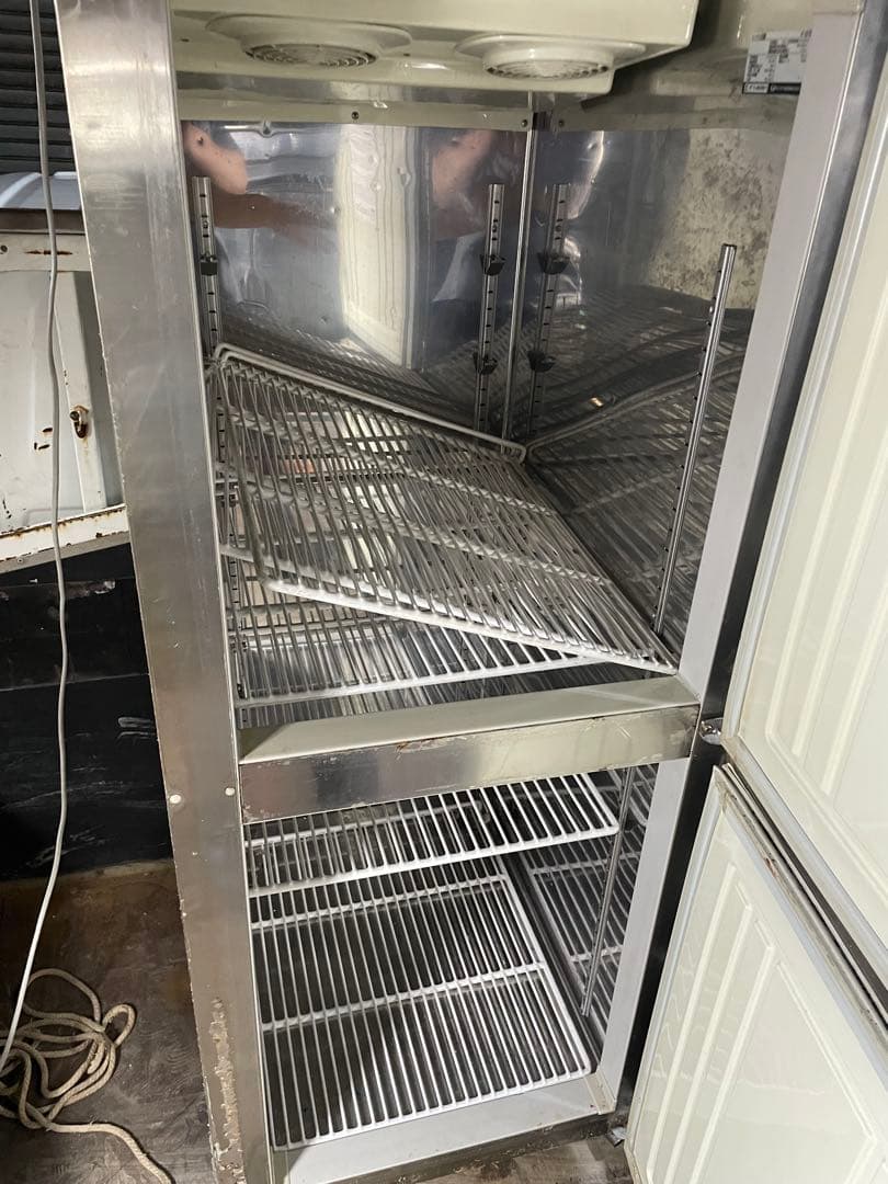 HOSHIZAKI 業務用冷凍庫　HF-63P