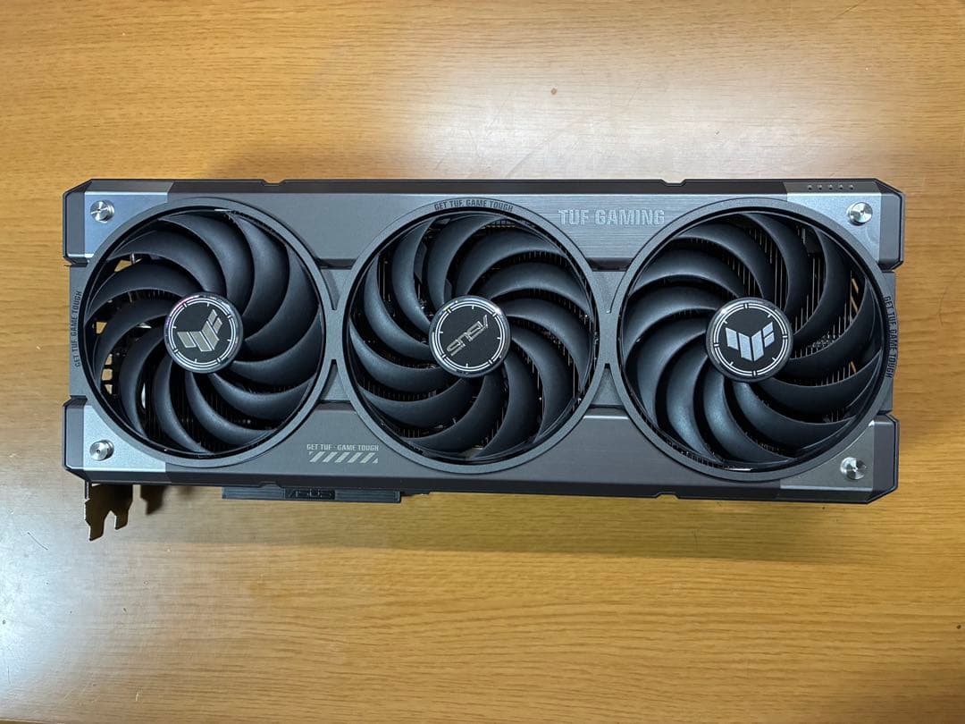 グラフィックボード・グラボ・ビデオカード ASUS TUF GAMING GEFORCE RTX 5070