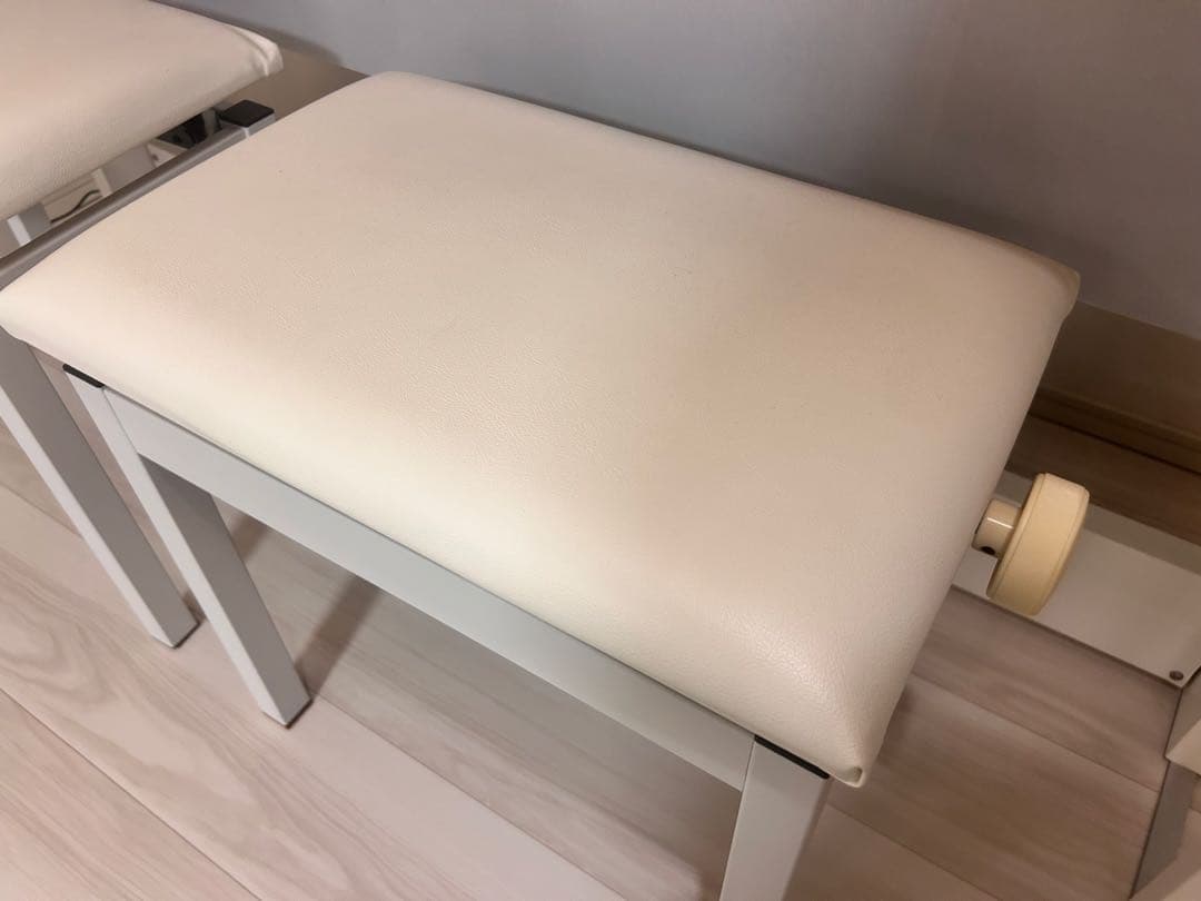 KORG G1 Air ホワイト デジタルピアノ 椅子２つ付き　[引き取り限定]