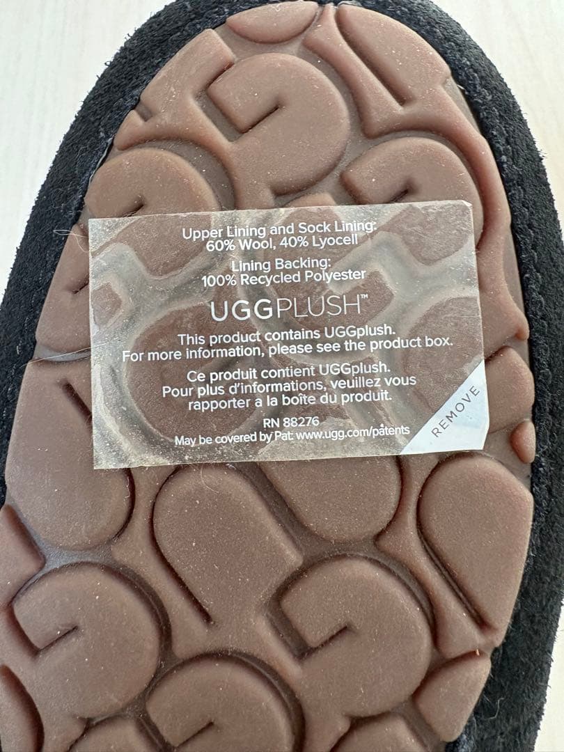 新品本物 UGG ブラック モカシン 24cm Scalloped