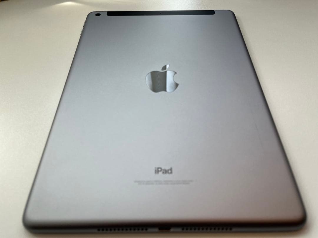 超美品！iPad 第6世代 Wi-Fi+Cellular 128GB