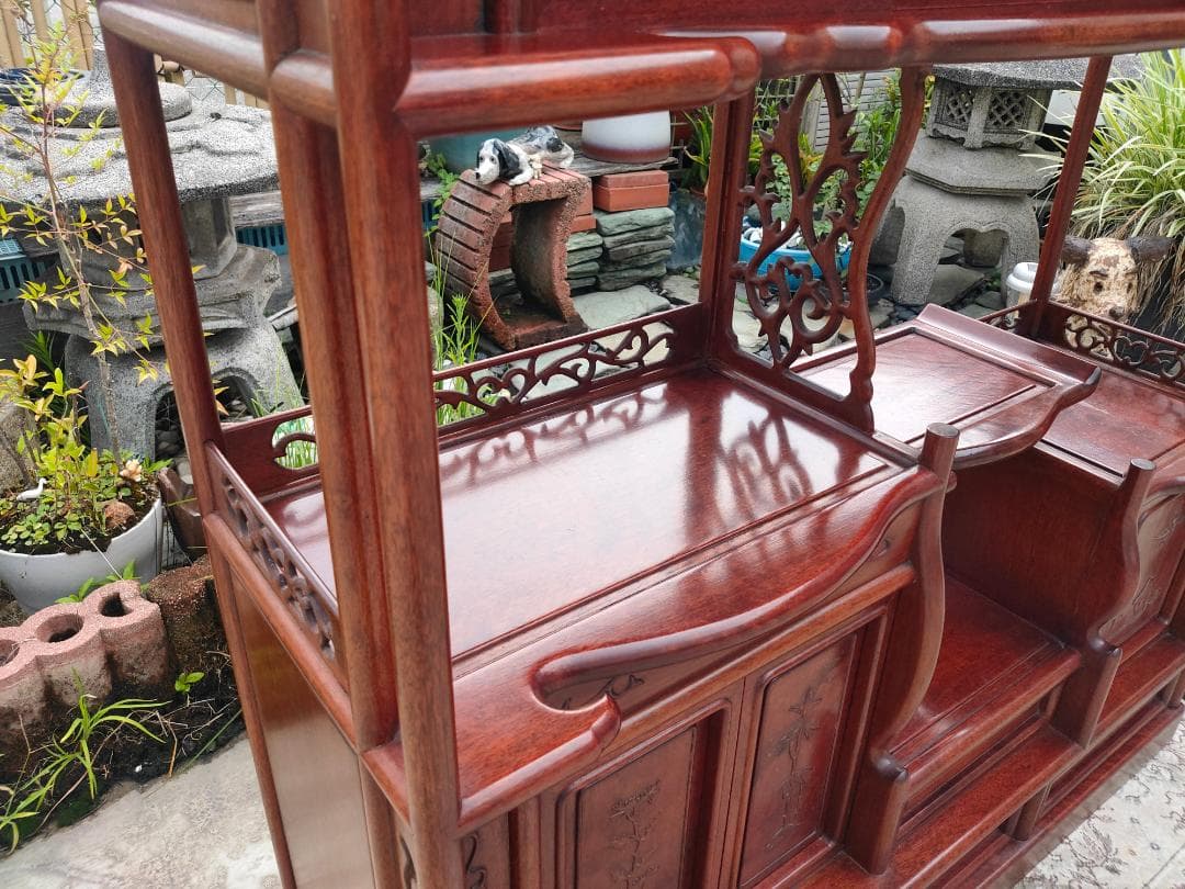 (送料設置込み)高級茶棚☆茶箪笥☆唐木飾り棚☆収納棚☆透かし彫り☆無垢