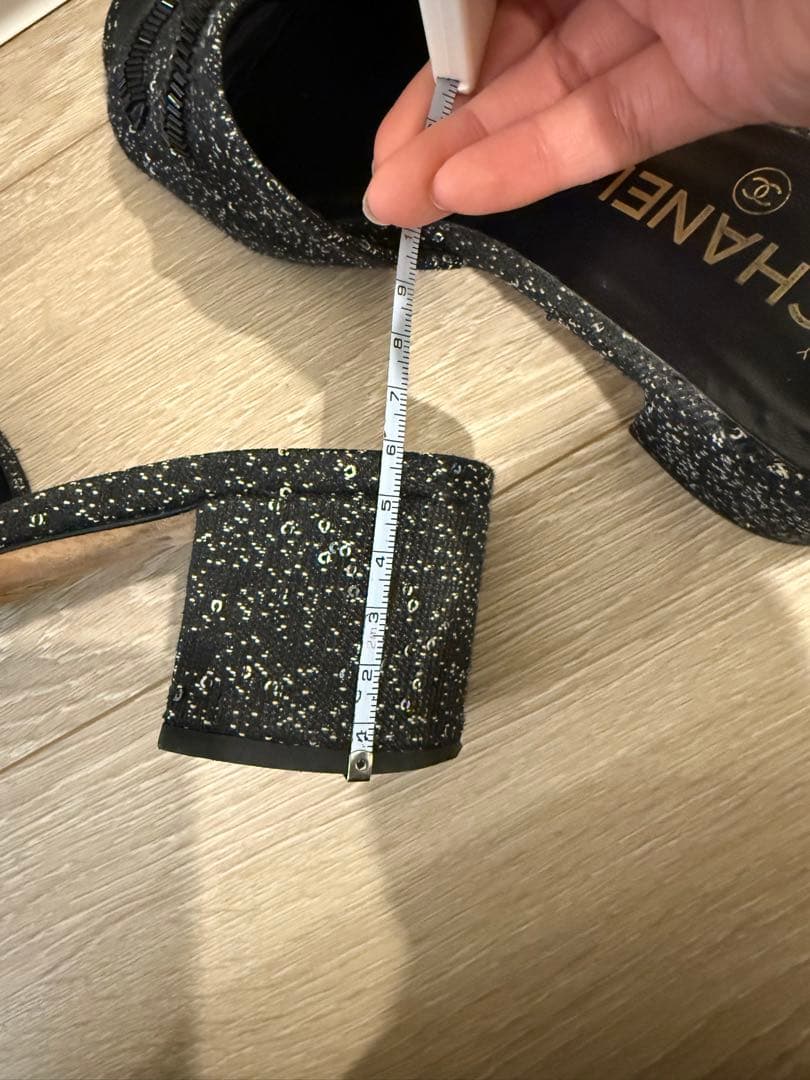 CHANEL ブラック スパンコール サンダル