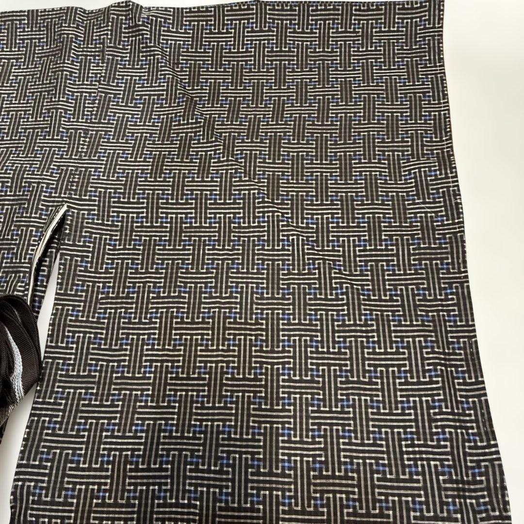 逸品です　秋名バラ　大島紬　しつけ糸付き