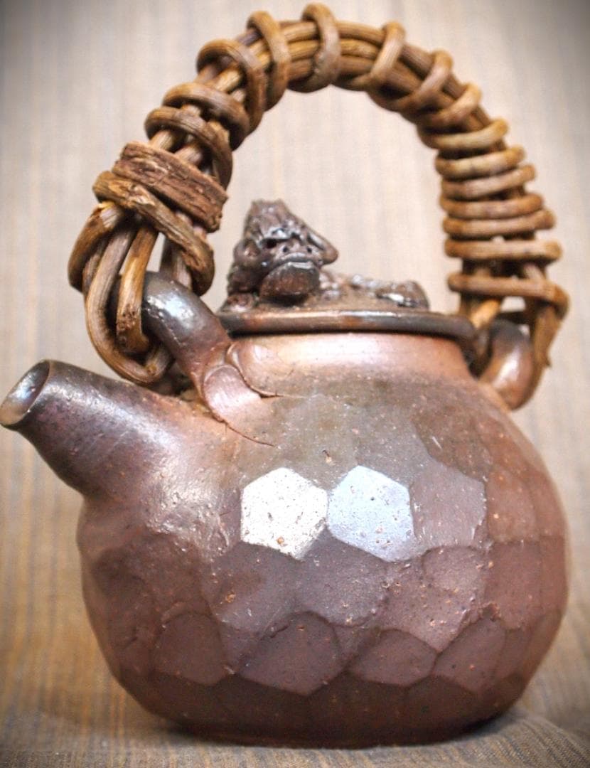 新品★竹内靖之【師：山本陶秀】★★備前龍摘み籐手付き面取り土瓶