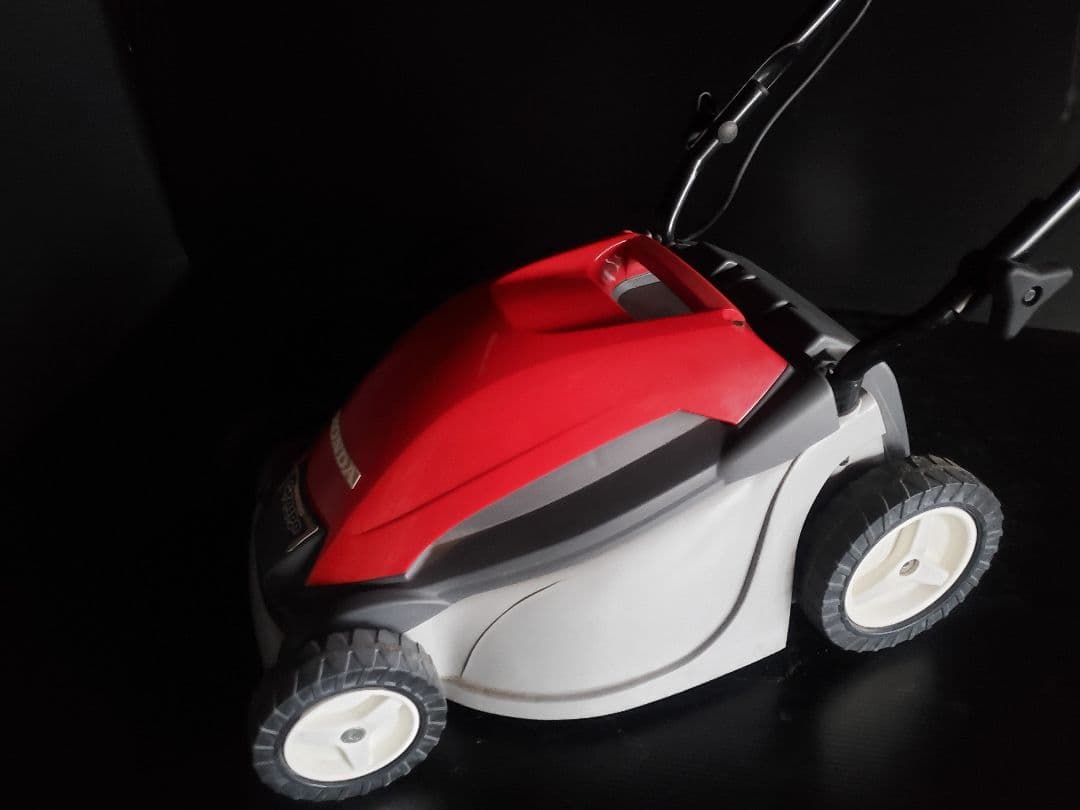 世界のHONDA 電動芝刈機 グラスパ HRE330