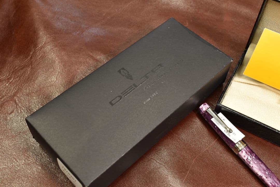 【未使用品】DELTA ビンテージ パープル 万年筆 ニブF 紫