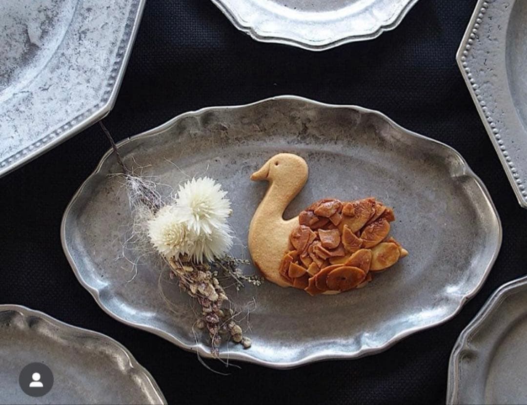 入手困難　co+fe コフェ　オーバル　花リムプレート　アスティエ　ハグオーワー