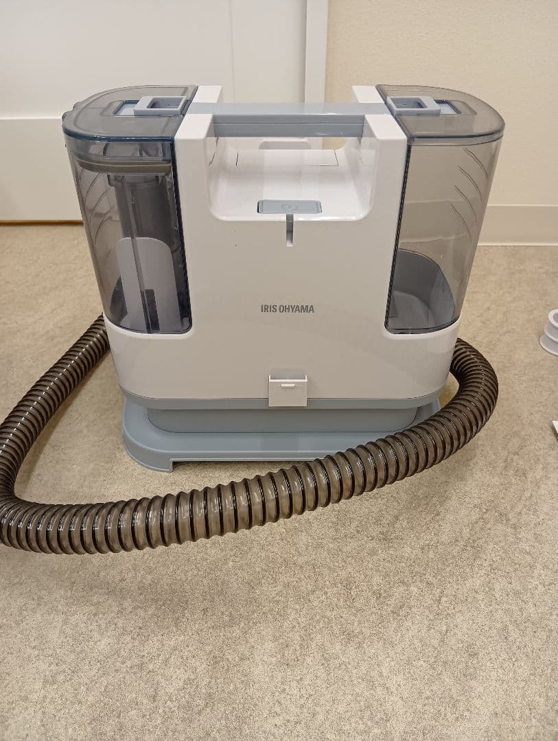 アイリスオーヤマ　布製品の洗浄ができるクリーナー