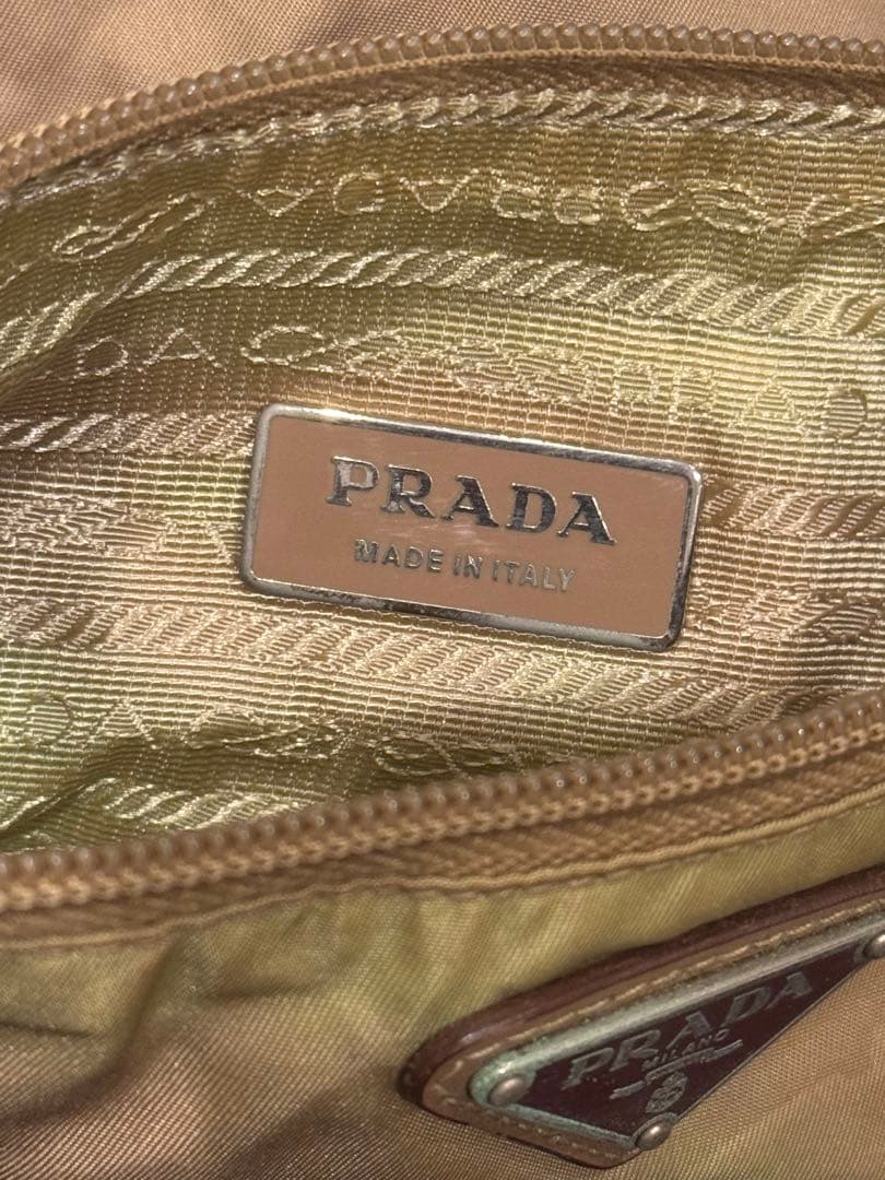 PRADA ナイロンウエストポーチベージュ