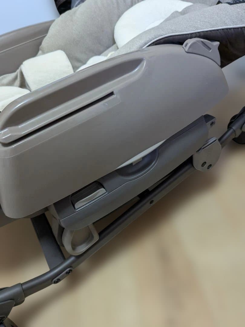 なー　コンビ ネムリラ AT BEDi ハイローチェア 電動