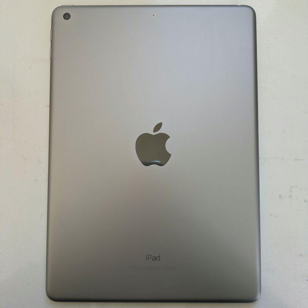 美品Apple iPad シルバー Wi-Fiモデル