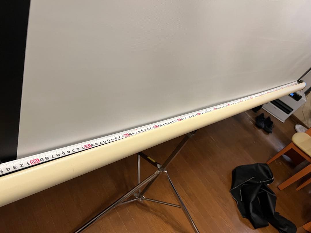 プロジェクタースクリーン 縦(約)122cm、横(約)162cm、■80インチ