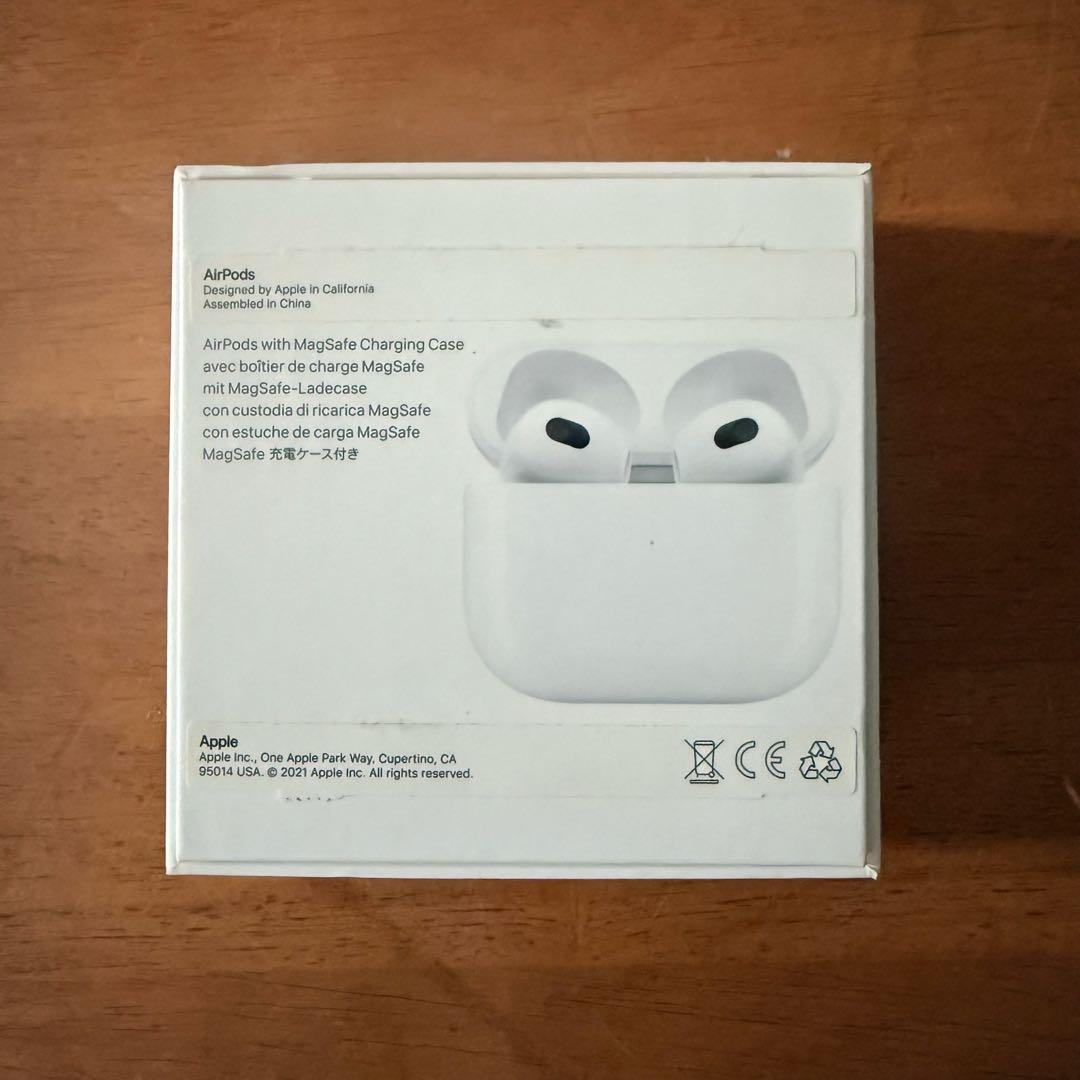 ● 美品 Apple AirPods 第3世代 MME73J/A