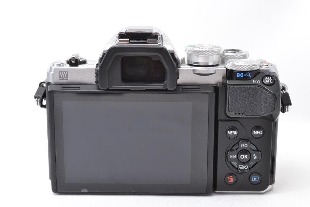 ■ 美品 ■ オリンパス　OM-D E-M10 MarkⅢ ボディ 元箱付