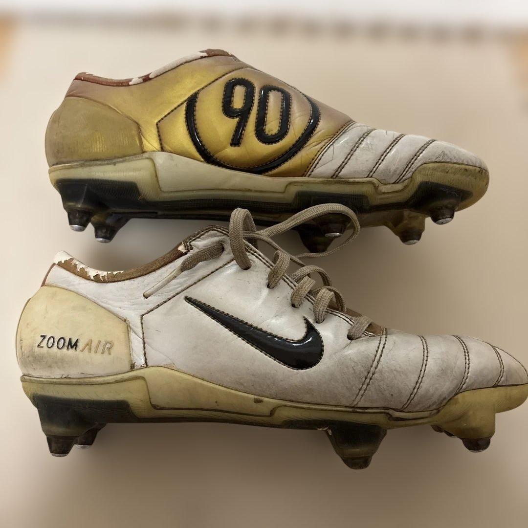 Nike トータル90 当時モデル 取替式　スパイク ホワイト/ゴールド